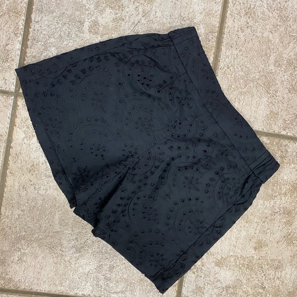 NWT Apt. 9 black eyelet shorts - Picture 1 of 2